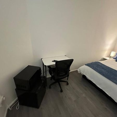 Small Cozy Private Bedroom Zone1 Londres Exterior foto