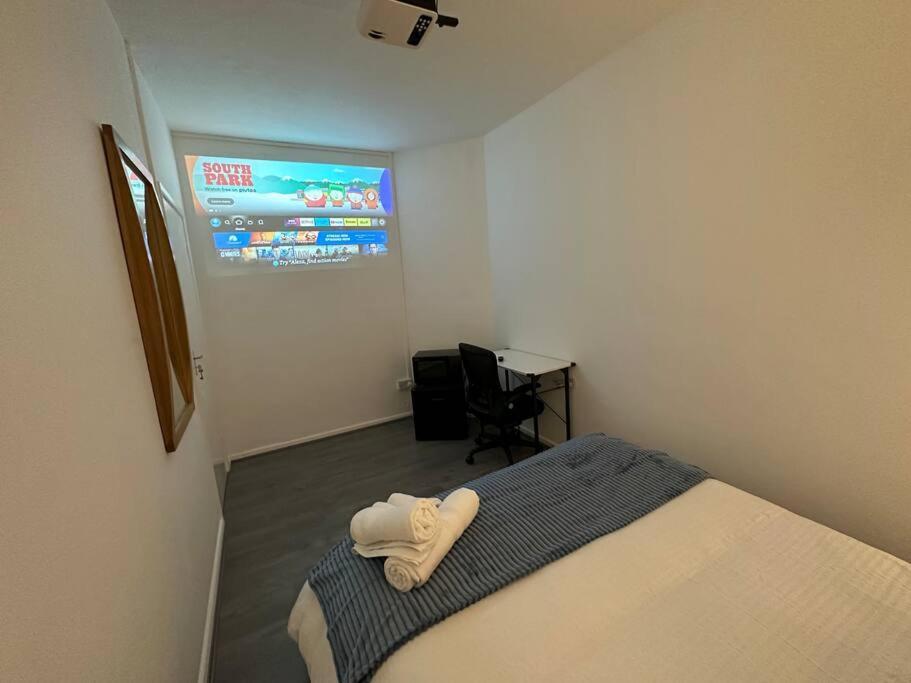 Small Cozy Private Bedroom Zone1 Londres Exterior foto