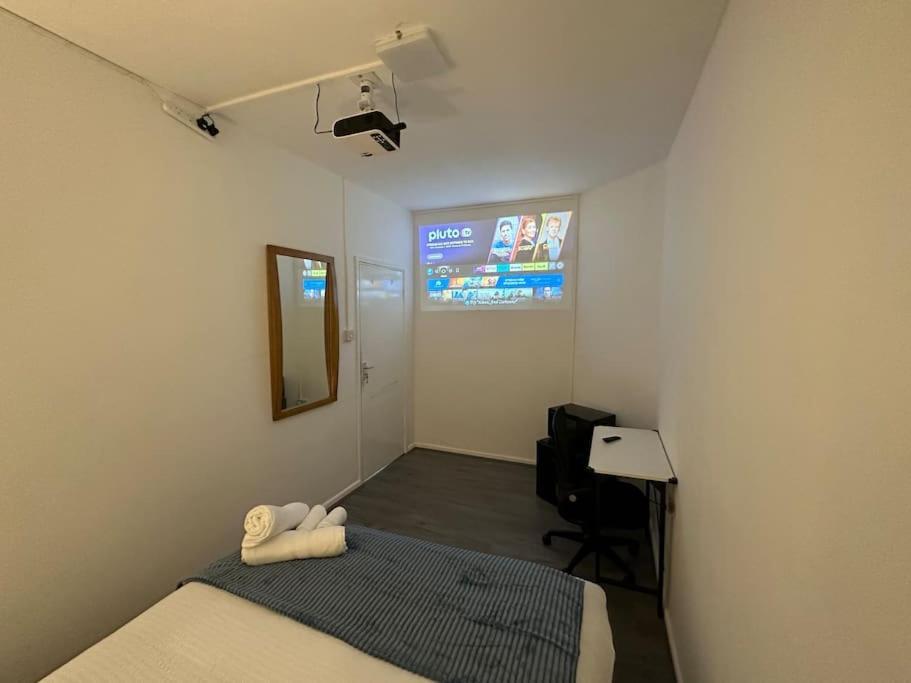 Small Cozy Private Bedroom Zone1 Londres Exterior foto